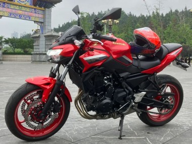 Carenado Moto Kawasaki Ninja Z650 2020-2023 - Rojo Negro