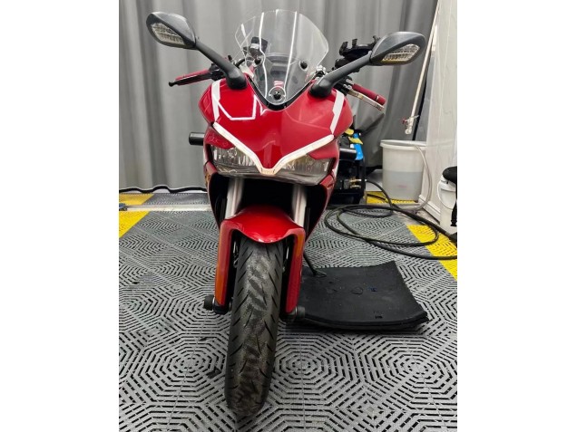 Carenado Moto Ducati Supersport 939/939S 2017-2022 - Rojo Blanco Negro