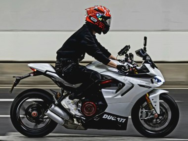 Carenado Moto Ducati 2021-2024 Ducati Supersport 950/950S 2021-2024 - Blanco Negro