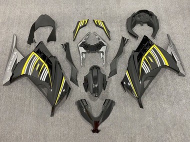 Carenado Moto Kawasaki EX300 2013-2024 - Amarillo Plata Negro Brillante Negro Mate