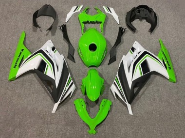 Carenado Moto Kawasaki EX300 2013-2024 - Verde Blanco Negro Raya